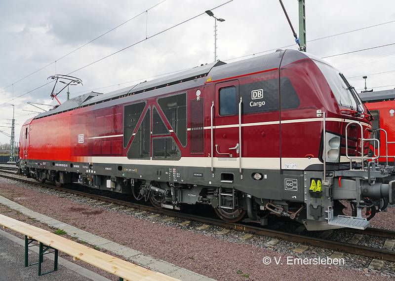 Märklin Zweikraftlokomotive Baureihe 249
