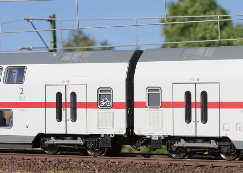 Märklin IC2 Doppelstock-Mittelwagen DBpza 682.2, 2. Klasse im Angebot