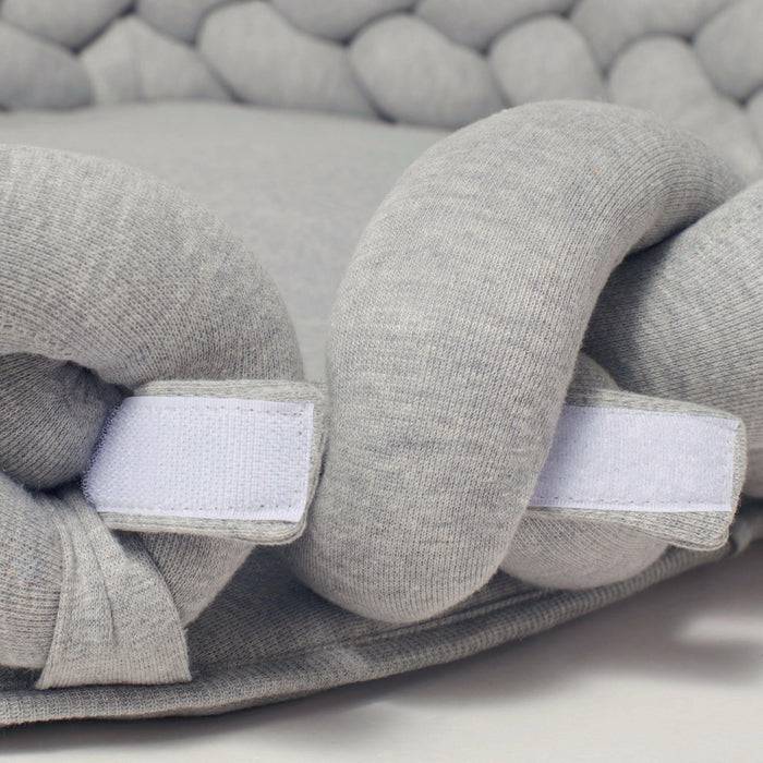 Nordic Coast Company Baby Nest geflochten Grau Riesige Rabatte