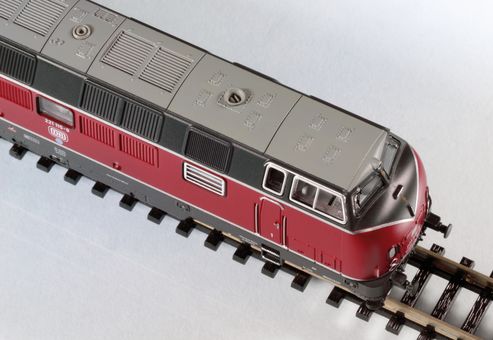 Piko N Sound-Diesellokomotive BR 221 DB IV, inkl. PIKO Sound-Decoder Artikelnummer: 40501 Bis zu 55% Rabatt