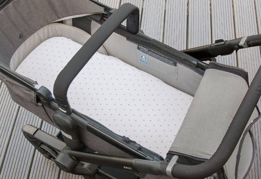 Pinolino Jersey-Spannbetttücher für Wiegen, Anstellbettchen und Kinderwagen im Doppelpack 'Sternchen', rosa und Uni, weiß - Auslaufartikel Online