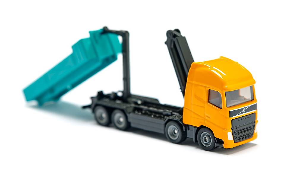 Siku Volvo Abrollkipper mit Kran 10168300000 zollfrei