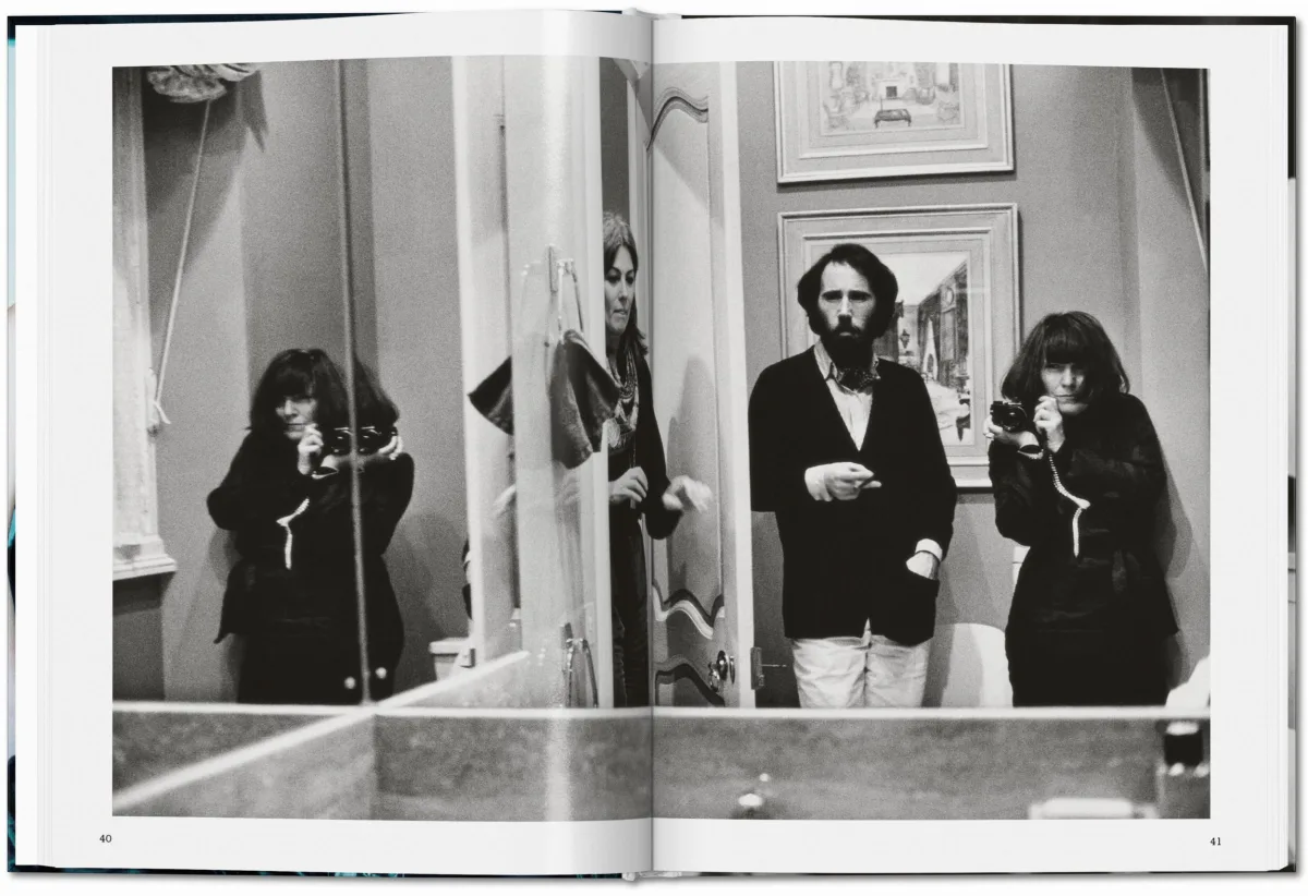 TASCHEN Helmut Newton & Alice Springs. Us and Them Kauf eins, bekomm eins gratis