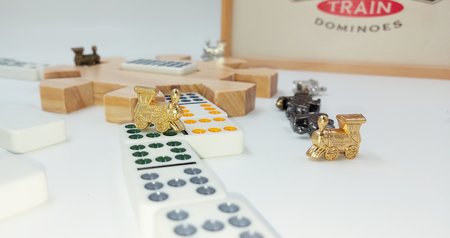 spieleoffensive Mexican Train in Holzbox Speichern exportieren