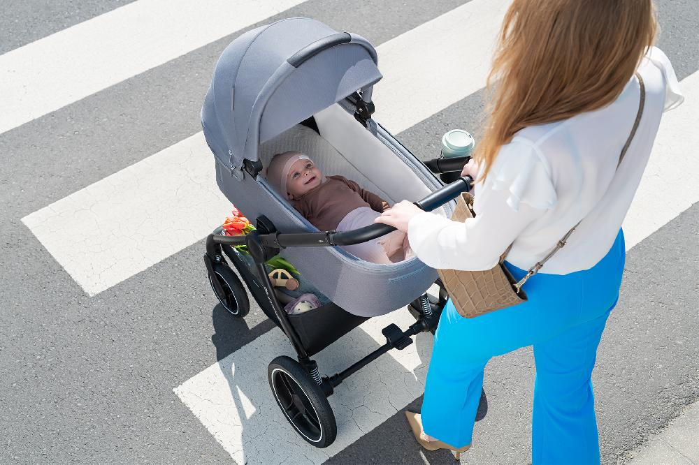 babymarkt Kombikinderwagen NEA 2 in 1 ash pink Black Friday Preise