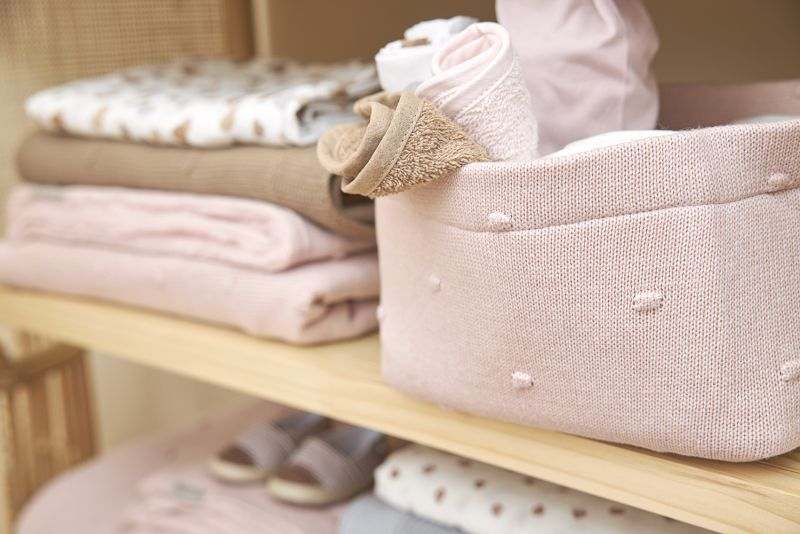 babymarkt Wickeltischkörbchen klein Knots Soft Pink zollfrei