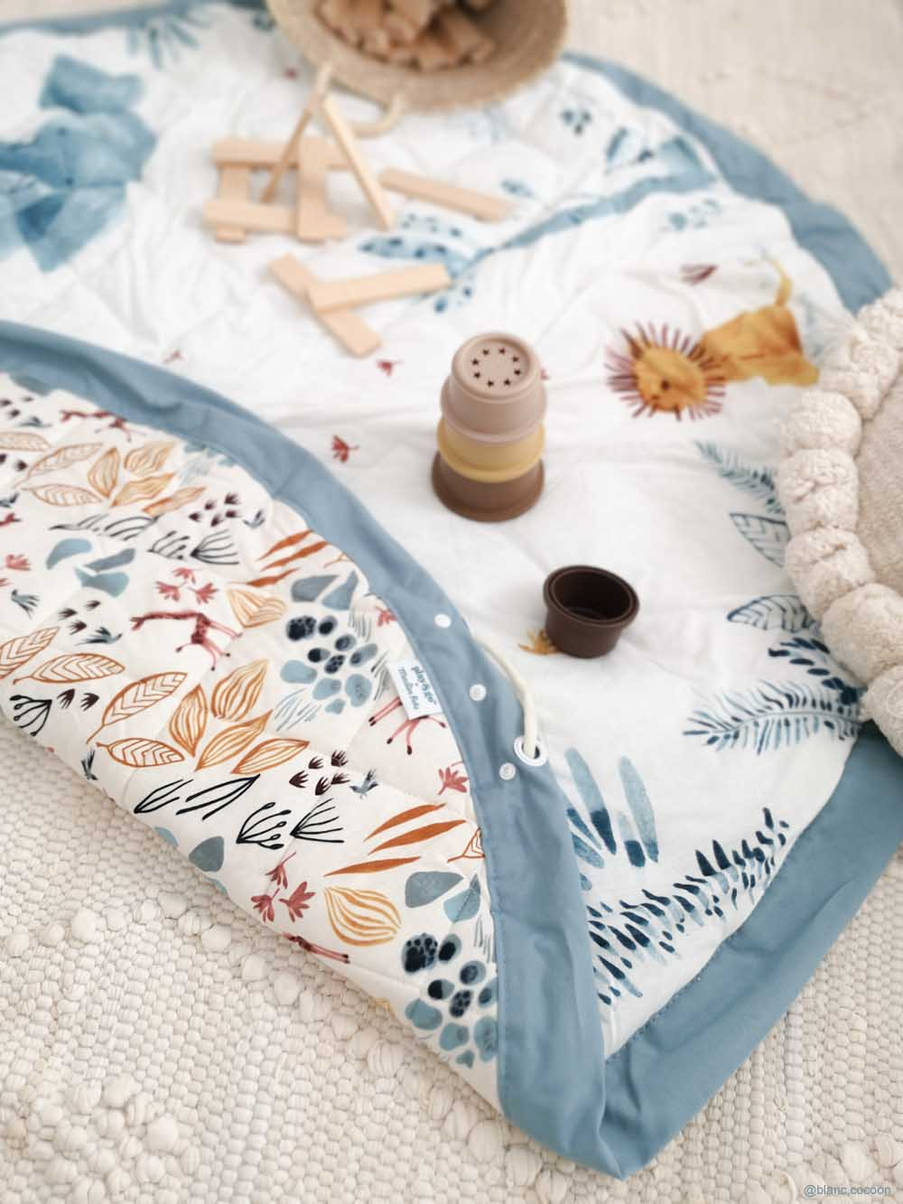 babymarkt play&go 2-in-1-Aufbewahrungstasche und Spielmatte Moulin Roty baobab blue ⌀120 cm Rabatte dieses Monats