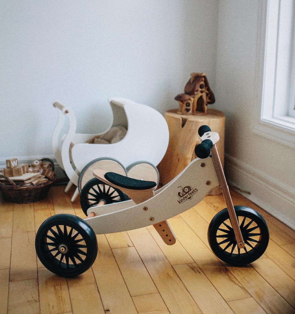 babymarkt 2-in-1 Dreirad Tiny Tot Plus weiß Blitzangebot