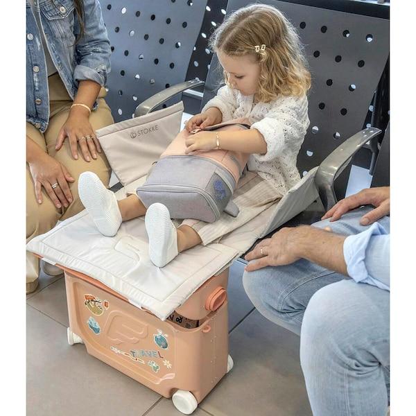 babywalz Stokke® - JetKids™ by Stokke®Reiseset inkl. BedBox und Wickelrucksack coral pink Cyber Monday