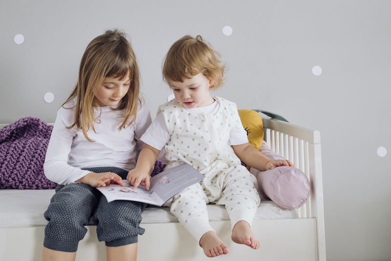 babyonlineshop Träumeland Zirbenduft Matratze 100 x 200 cm mit Zirbenspänen Zeitbegrenzte Promotion